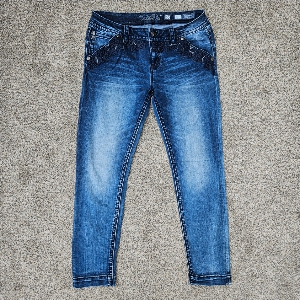 Miss Me Jeans Signature Cuffed Skinny Medium Wash Low Rise Embroidered Size 30